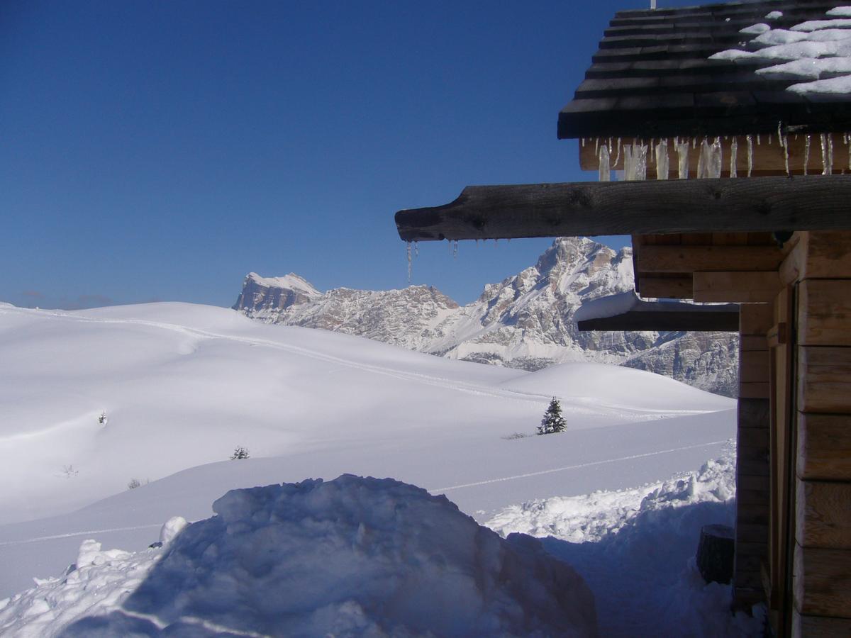 Residence Vajolet San Cassiano Buitenkant foto